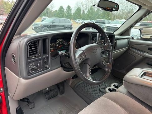 Used 2005 Chevrolet Avalanche LS image 14