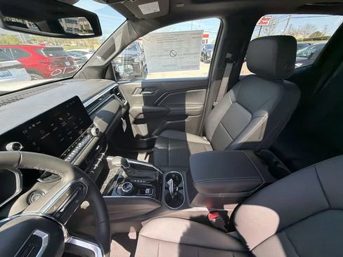 New 2026 GMC Canyon Elevation AWD/4WD image 17