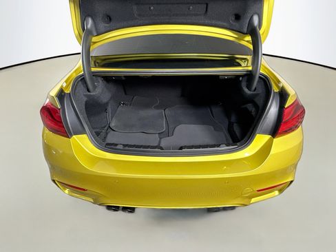 Used 2019 BMW M4 Coupe w/ Competition Package RWD image 33