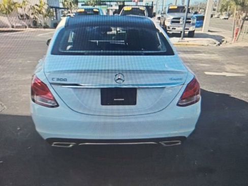 Used 2017 Mercedes-Benz C 300 4MATIC Sedan image 2