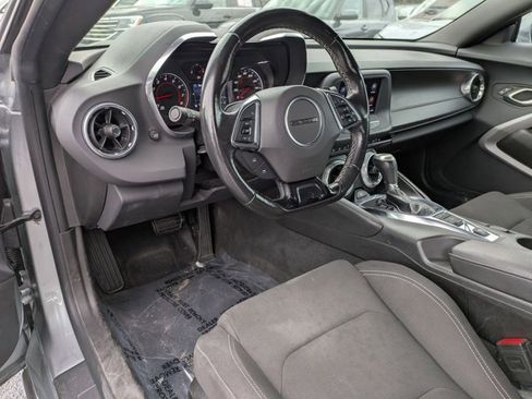 Used 2023 Chevrolet Camaro LT image 5