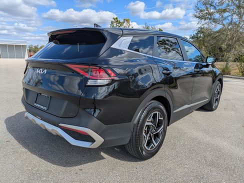 Certified 2023 Kia Sportage LX image 5