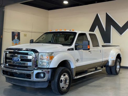 Used 2011 Ford F450 Lariat w/ Lariat Interior Pkg AWD/4WD image 1