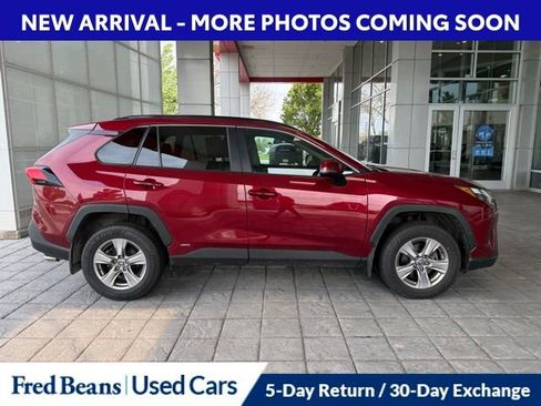 Certified 2022 Toyota RAV4 XLE w/ Convenience Package AWD/4WD image 3