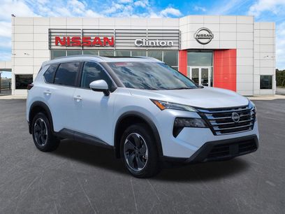 Used 2025 Nissan Rogue SV w/ SV Premium Package