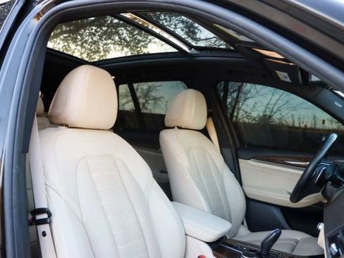 Used 2019 BMW X3 sDrive30i w/ Premium Package image 21