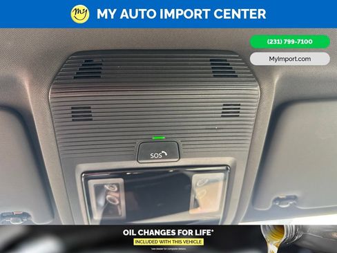 Used 2025 Volkswagen ID.4 Pro AWD/4WD image 23