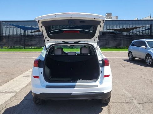 Used 2021 Hyundai Tucson SE w/ Cargo Package FWD image 13