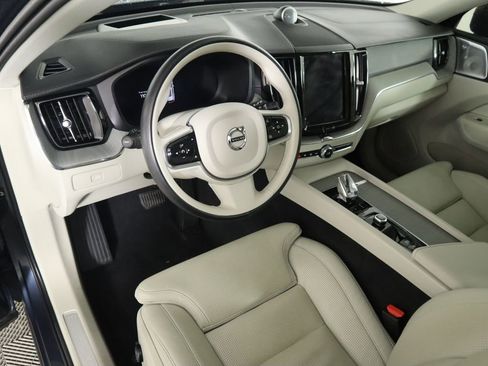 Used 2023 Volvo XC60 B5 Ultimate image 9
