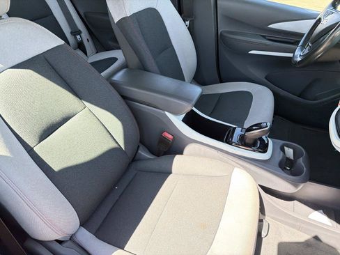 Used 2021 Chevrolet Bolt LT FWD image 22