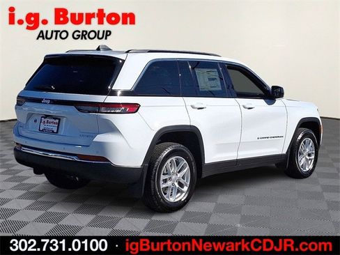 New 2025 Jeep Grand Cherokee Laredo X w/ Luxury Tech Group I image 4