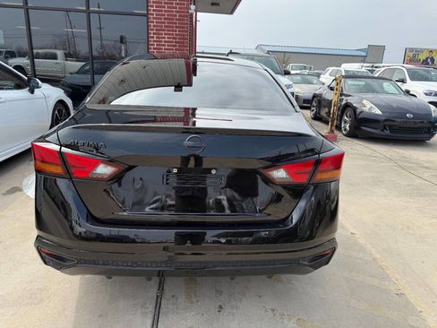 Used 2023 Nissan Altima 2.5 S FWD image 5