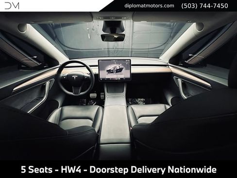 Used 2024 Tesla Model Y Performance AWD/4WD image 29