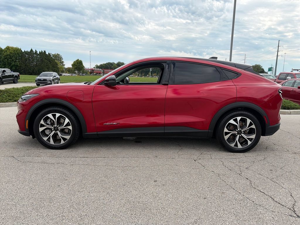 Used 2024 Ford Mustang Mach-E Select AWD/4WD image 4