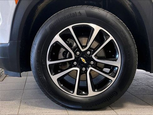 Used 2025 Chevrolet TrailBlazer LT AWD/4WD image 7