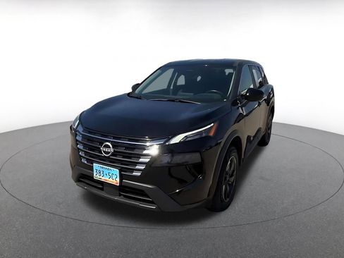 Used 2025 Nissan Rogue SV FWD image 7