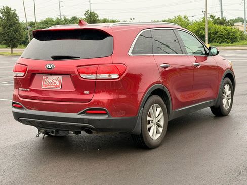 Used 2016 Kia Sorento FWD w/ LX Convenience Package image 5