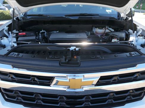 Used 2025 Chevrolet Silverado 1500 LT image 27