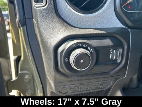Used 2025 Jeep Wrangler Unlimited Sport AWD/4WD image 35