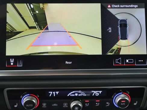 Used 2025 Audi Q3 2.0T Premium Plus w/ Premium Plus Package image 17