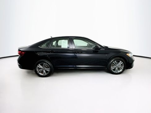 Used 2024 Volkswagen Jetta SE FWD image 10
