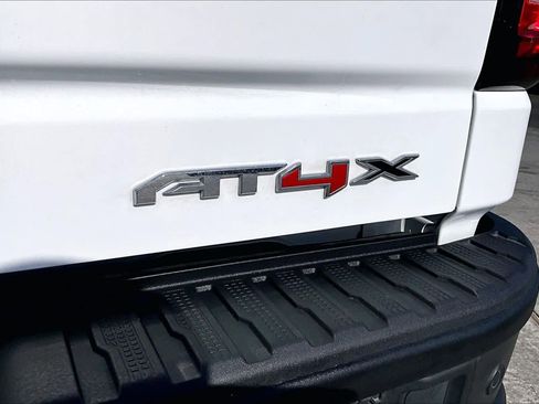 Used 2024 GMC Sierra 1500 AT4X w/ AT4X AEV Edition AWD/4WD image 10