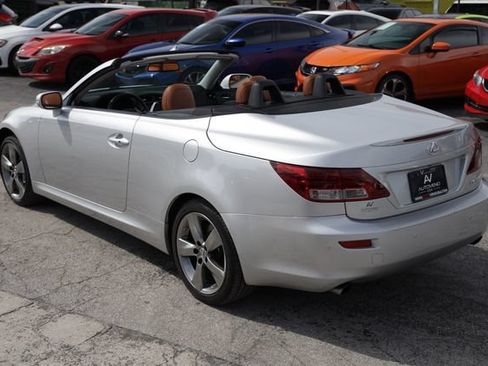 Used 2011 Lexus IS 350C w/ Luxury Pkg RWD image 8