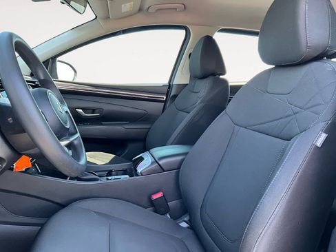 Used 2023 Hyundai Tucson SE image 10