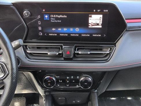 Used 2024 Chevrolet TrailBlazer RS w/ Convenience Package image 14