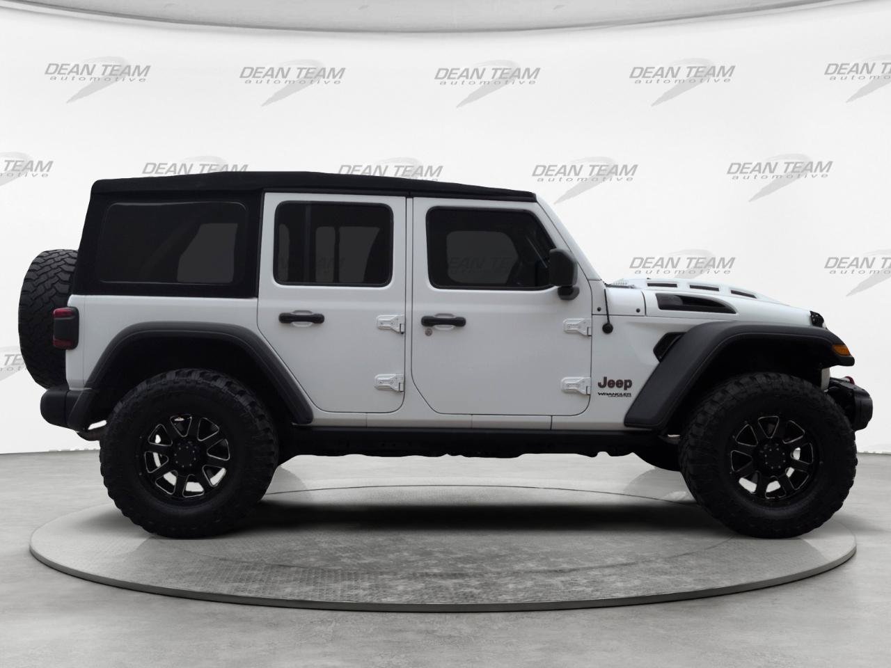Used 2019 Jeep Wrangler Unlimited Rubicon AWD/4WD image 7