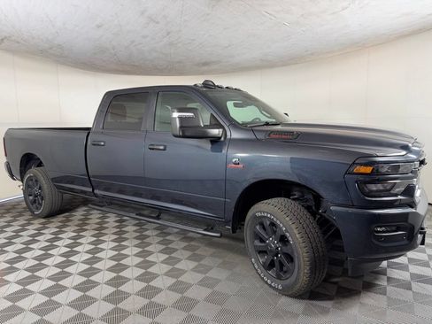 Used 2026 RAM 3500 Big Horn AWD/4WD image 4