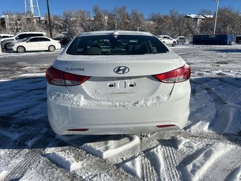 Used 2013 Hyundai Elantra GLS w/ Preferred Pkg image 4