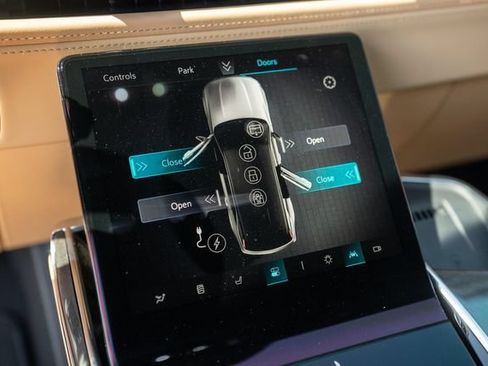 Used 2025 Cadillac Escalade IQ Sport 2 AWD/4WD image 41