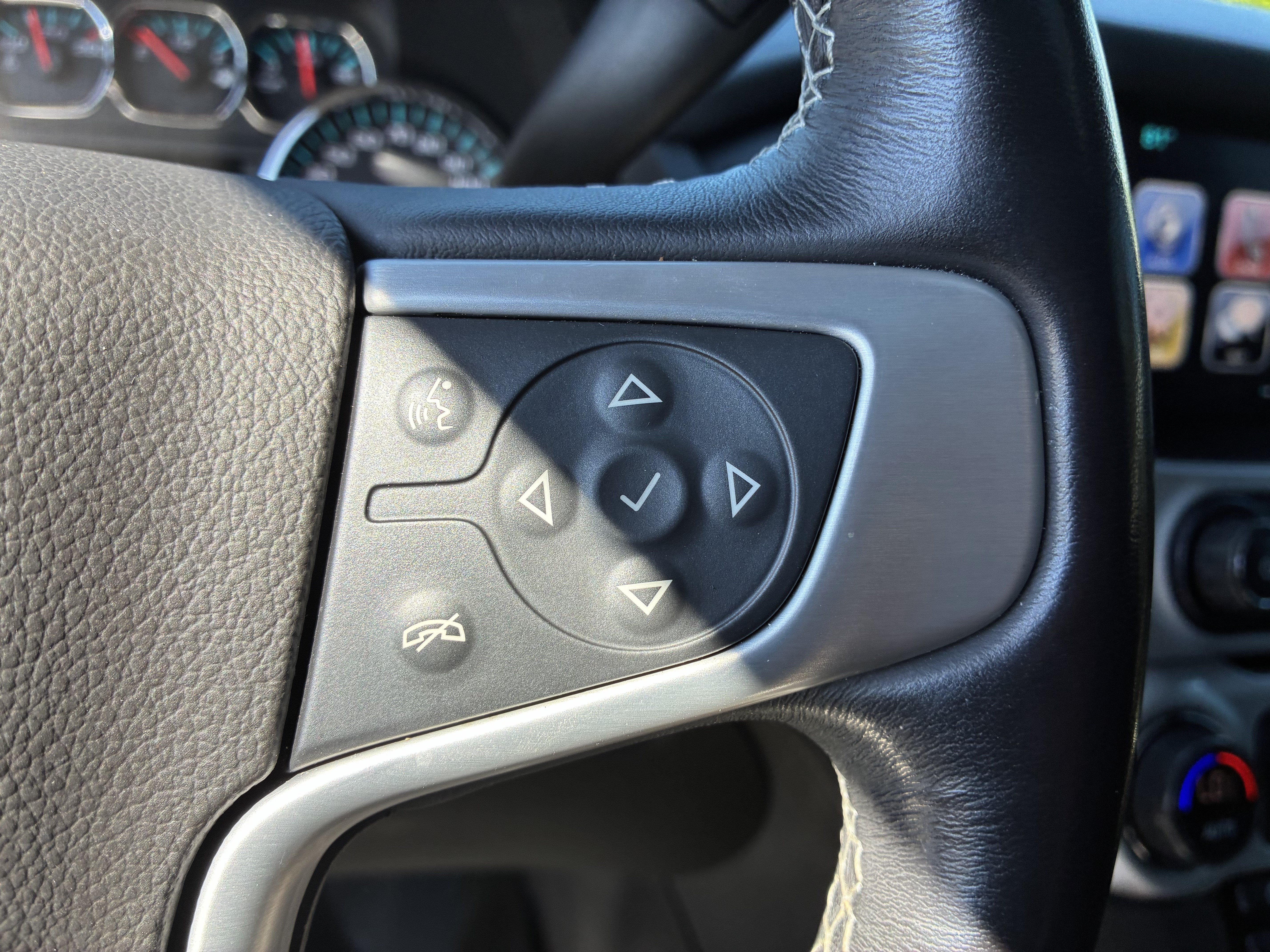 Used 2020 GMC Yukon SLT AWD/4WD image 31