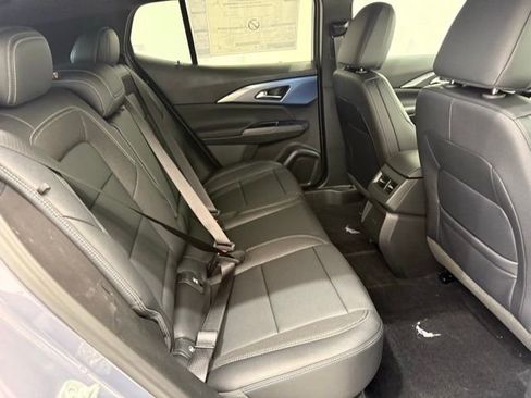 New 2026 Chevrolet Equinox EV LT image 24