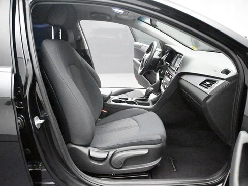 Used 2018 Hyundai Sonata SE FWD image 14
