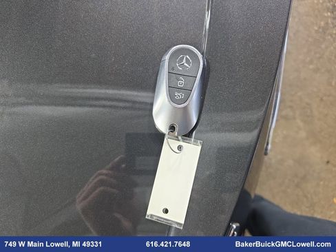 Used 2022 Mercedes-Benz C 300 4MATIC Sedan image 32