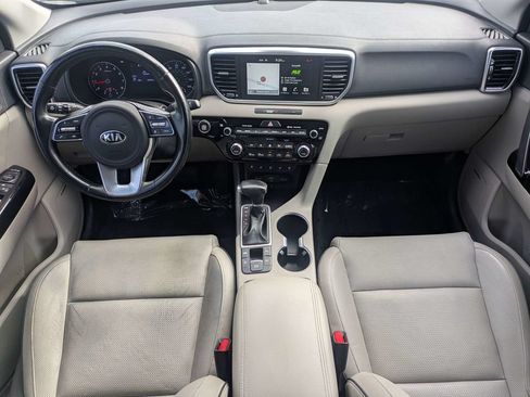 Used 2022 Kia Sportage EX w/ EX Technology Package FWD image 16