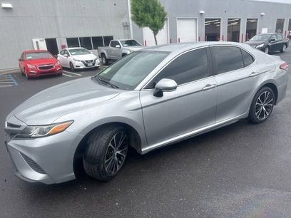 Used 2019 Toyota Camry SE w/ Convenience Package