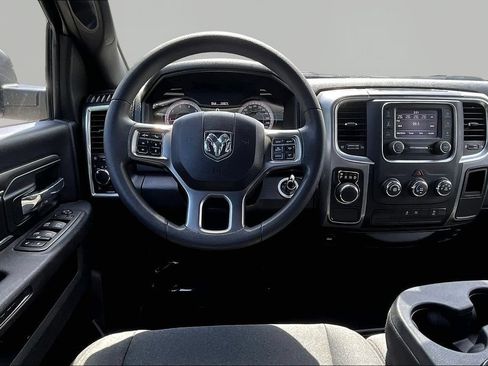 Used 2024 RAM 1500 Warlock RWD image 11
