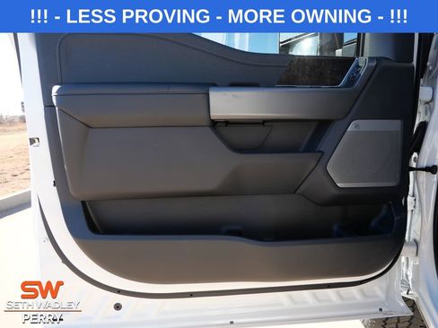 New 2026 Ford F250 Lariat w/ Black Appearance Package AWD/4WD image 16