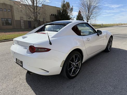 Used 2019 MAZDA MX-5 Miata RF Grand Touring image 9