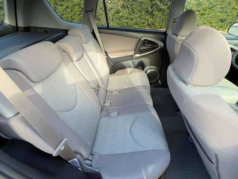 Used 2006 Toyota RAV4 4WD image 23