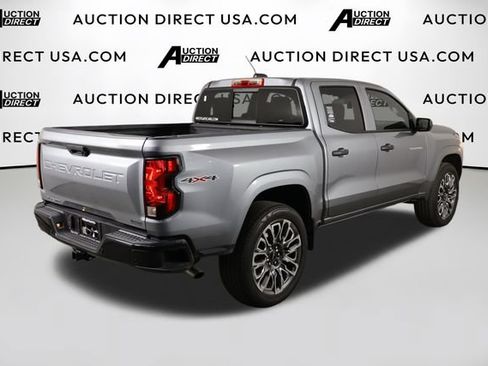 Used 2026 Chevrolet Colorado W/T w/ Advanced Trailering Package AWD/4WD image 45