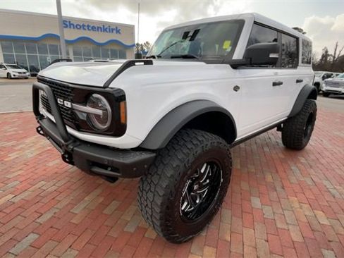 Used 2022 Ford Bronco Wildtrak image 5
