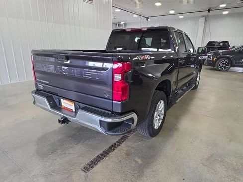 Used 2023 Chevrolet Silverado 1500 LT AWD/4WD image 8
