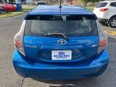 Used 2012 Toyota Prius C Three FWD image 13