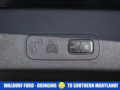 Used 2022 Lincoln Aviator Reserve w/ Equipment Group 201A image 11