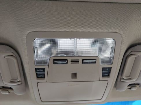 Used 2014 Toyota Camry XLE FWD image 24