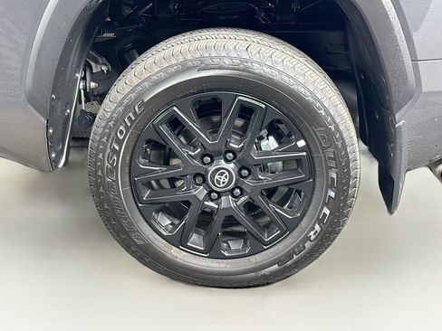 Used 2025 Toyota Tundra Limited image 10